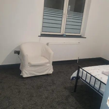 Double Bed In Meadowhall, Tinsley